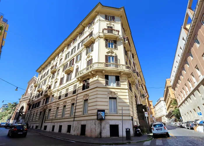 Prestigious Via Veneto *